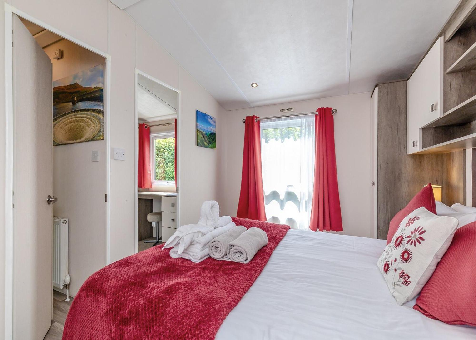 Longnor Wood Holiday Park Luaran gambar